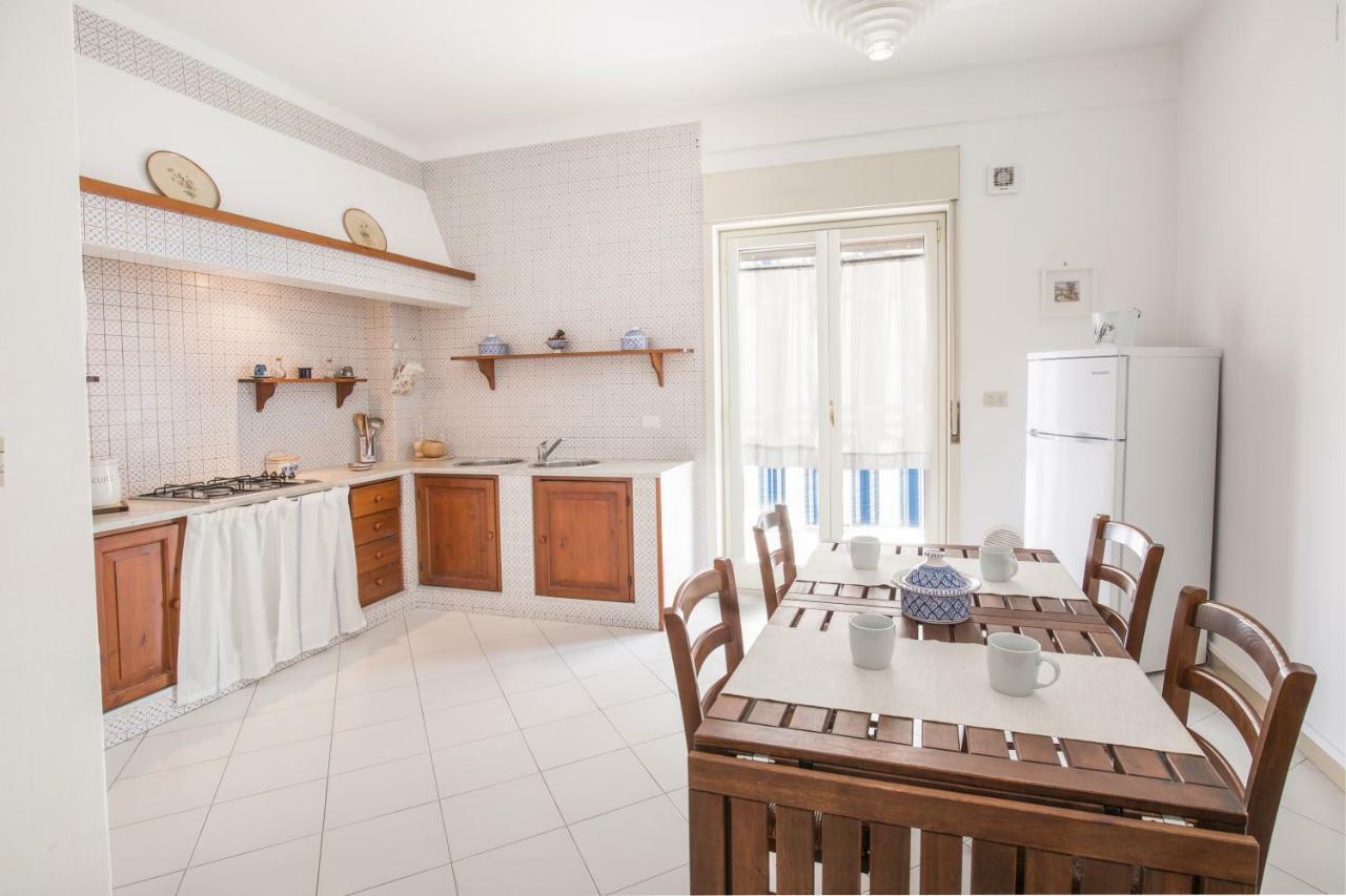 Fabiene Familyholidays Deluxe Plus Чефалу Екстериор снимка